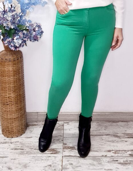 -50%  Pantalon pitillo verde push up 