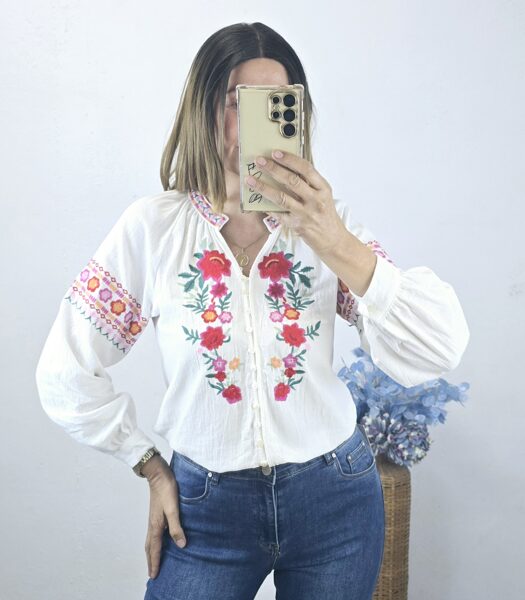 NOVEDAD BLUSA BORDADA RUSIA 